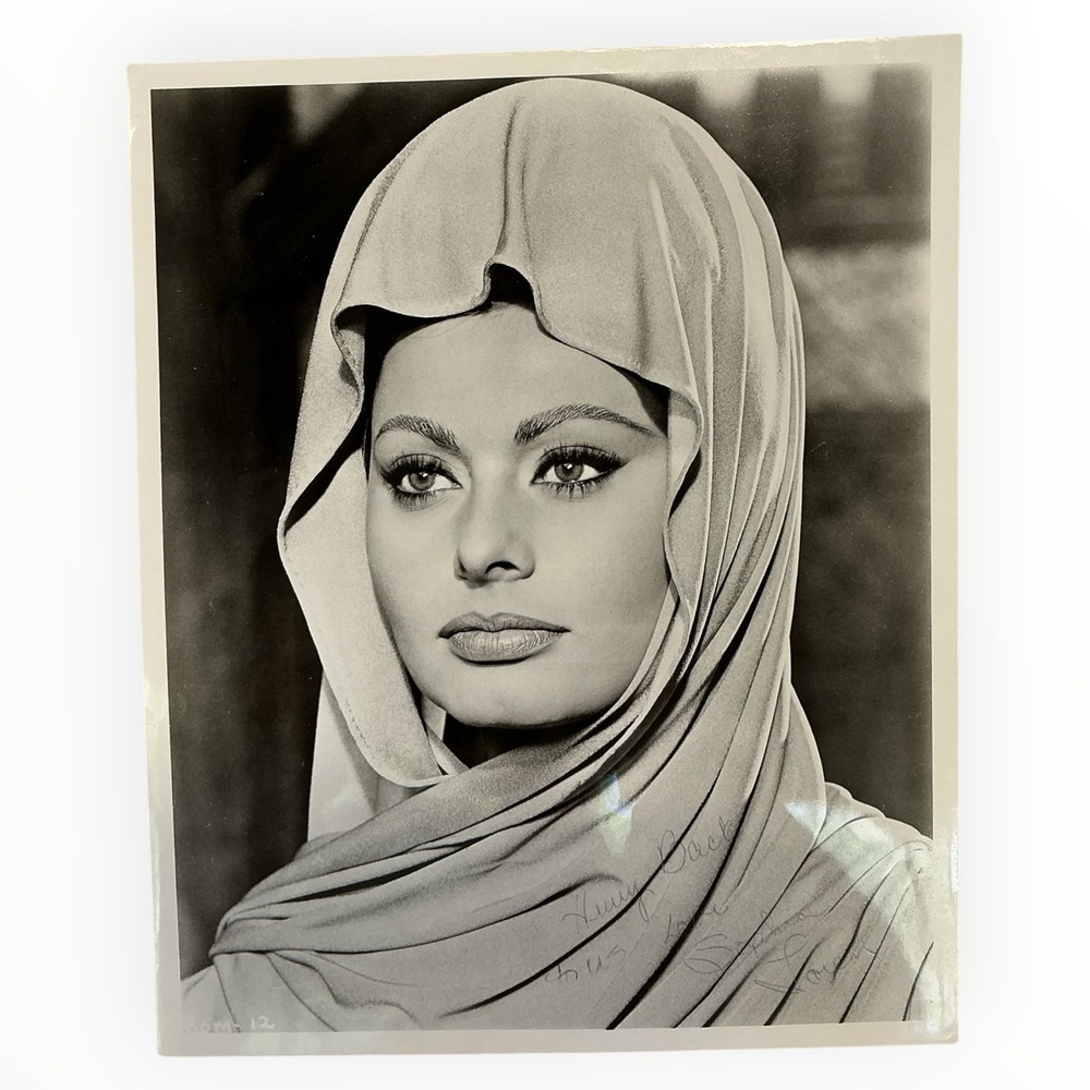 Vintage Sophia Loren Signed 8x10 Photo Inscribed Love‎ Autograph Unauthenticated